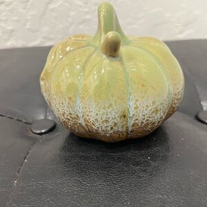 NWOT Ceramic Pumpkin Decor in Green and Brown